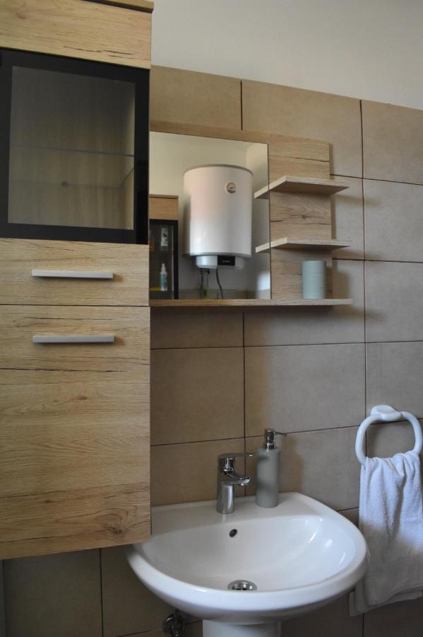 Apartmani Tomljenovic Senj  Εξωτερικό φωτογραφία