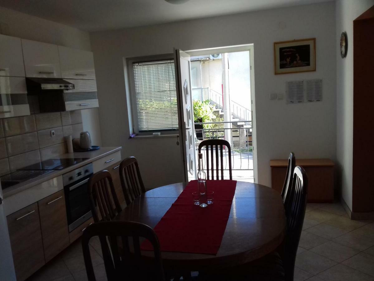 Apartmani Tomljenovic Senj  Εξωτερικό φωτογραφία